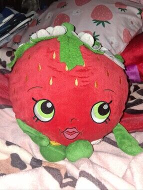Strawberry Pillow